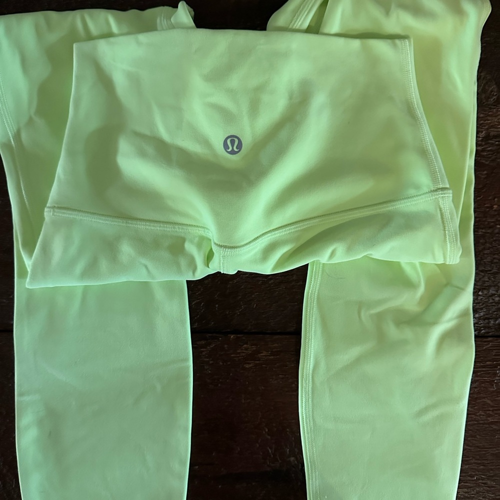 Lululemon size 2 Align Neon Lime/Yellow Leggings